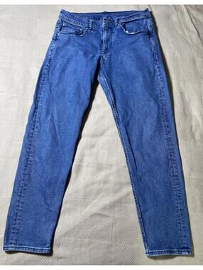 ASOS men’s straight leg blue jean size 32 x 30